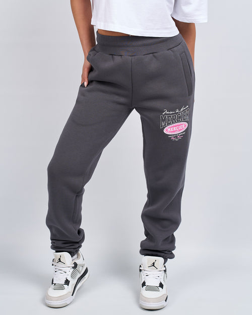 Gruaja e grave me qymyr Pink Multi Tour Joggers